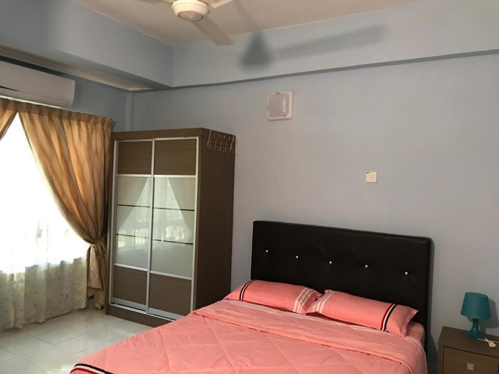 Homestay Msa D'Kijal Chukai Exteriör bild